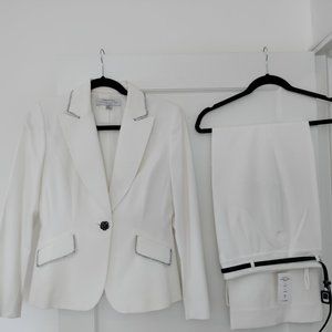 Tahari Off White Pantsuit